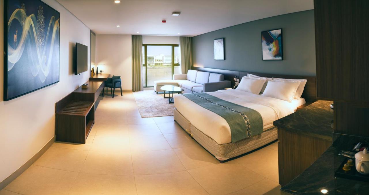 Boulevard Hotel Oman Seeb Exterior photo